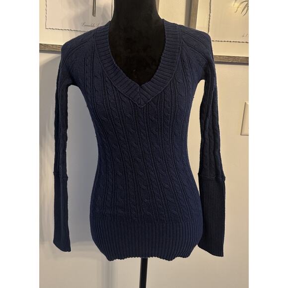 American Eagle Outfitters Sweaters - American Eagle Outfitters Women's Medium Cable Knit V-Neck Sweater Y2K Vintage